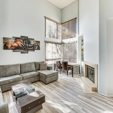 13 Mi To Dtwn Riverside Socal Family Home!